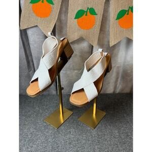 Andre Assous Naira Sandal Women's White Sz 39